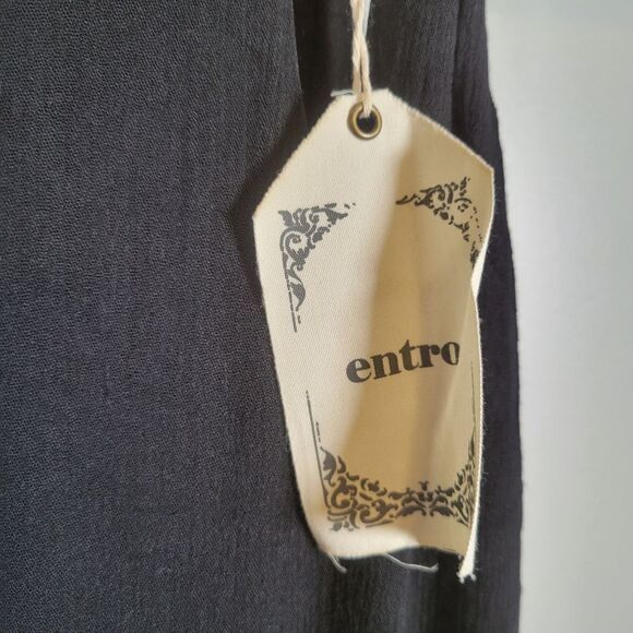 Entro Embroidered Key Hole Dress - Picture 6 of 10